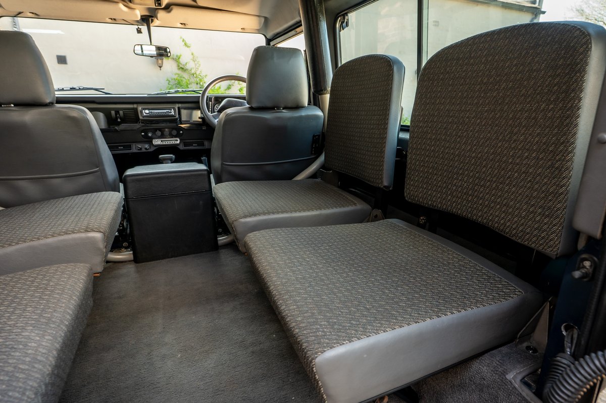 50th 366 CSG Automotive Land Rover Specialists 4386