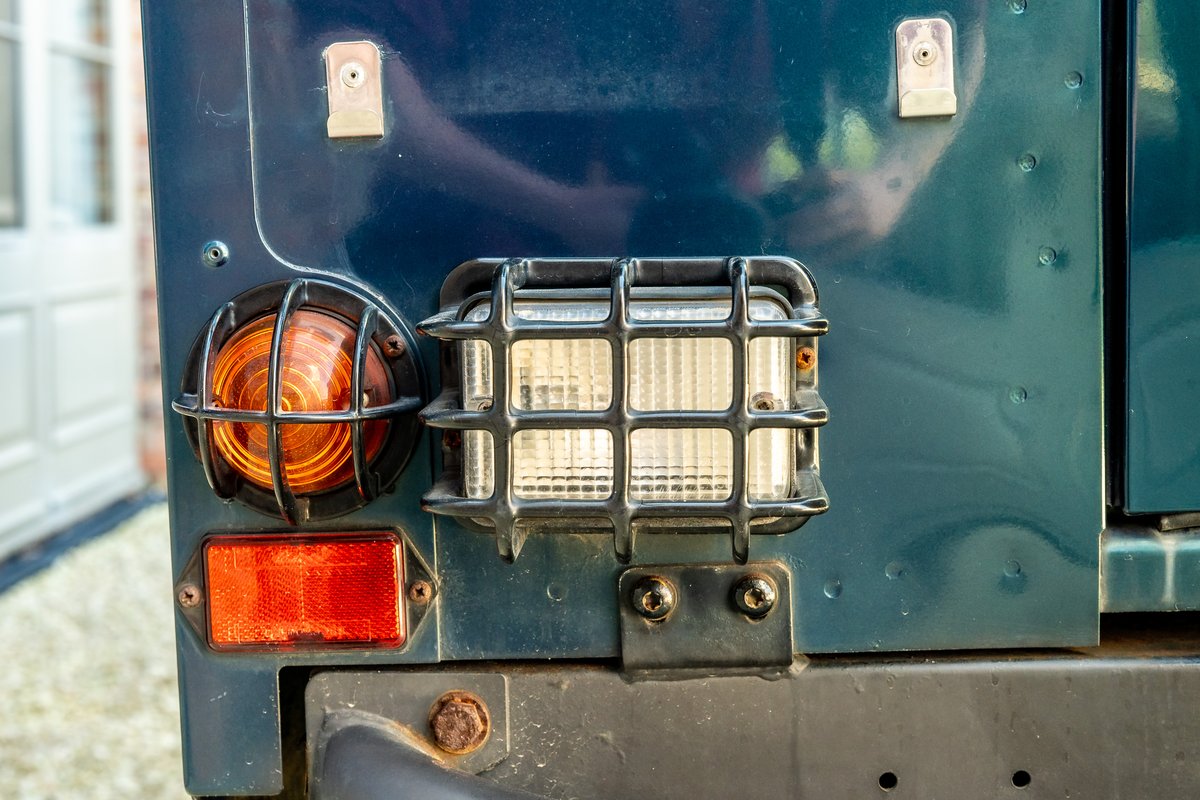 50th 366 CSG Automotive Land Rover Specialists 8986