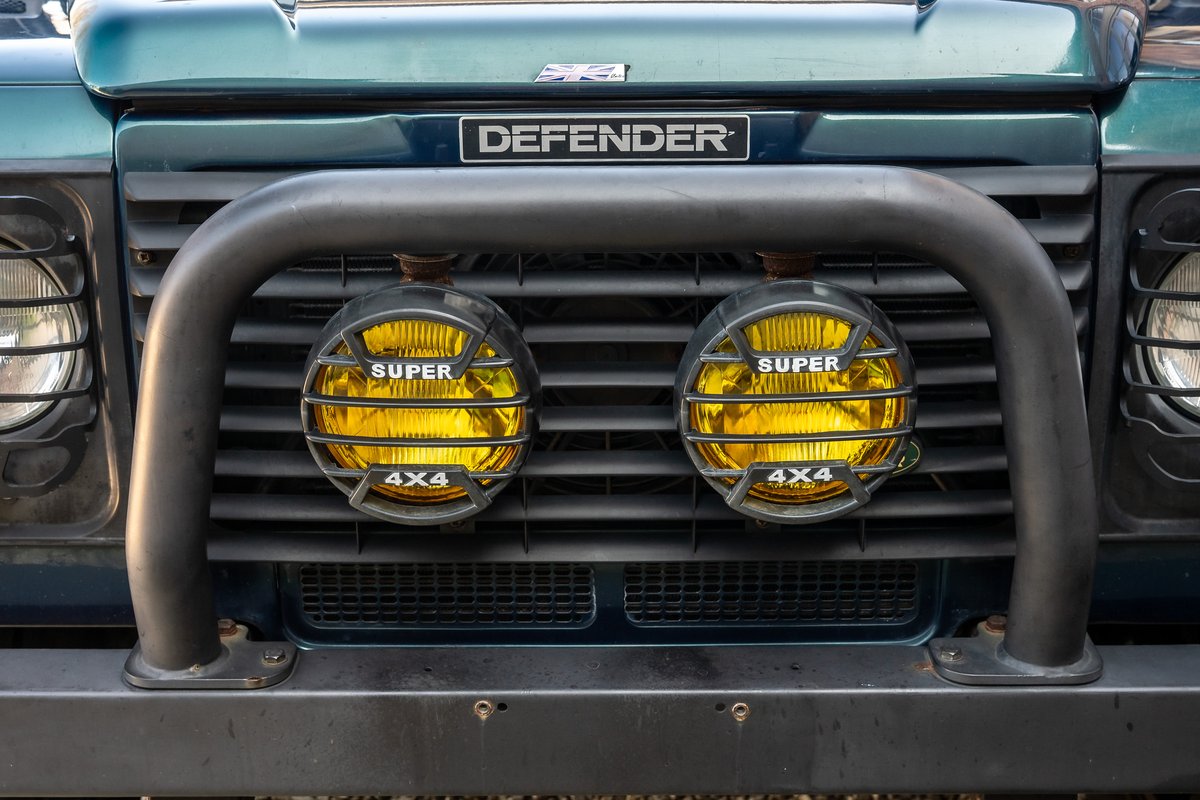 50th 366 CSG Automotive Land Rover Specialists 9032