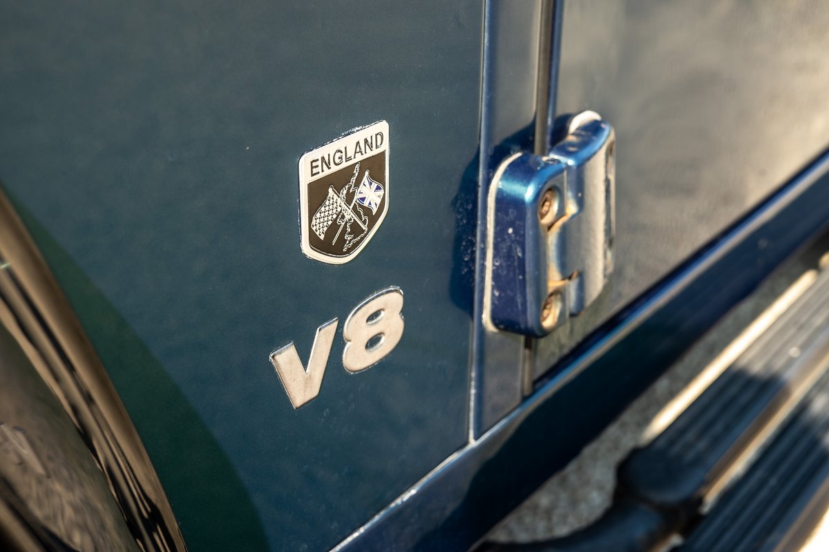 50th 366 CSG Automotive Land Rover Specialists 9081