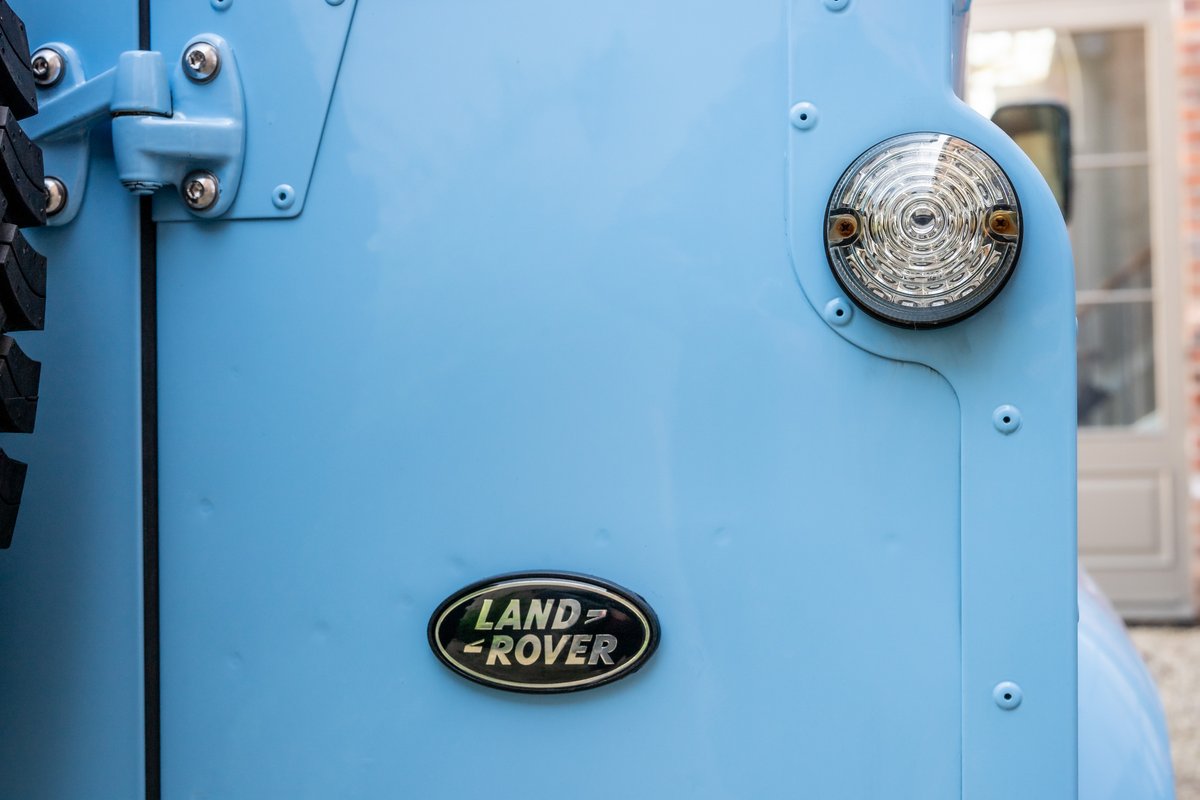 CU09OCO Baby Blue CSG Automotive Land Rover Specialists 8630