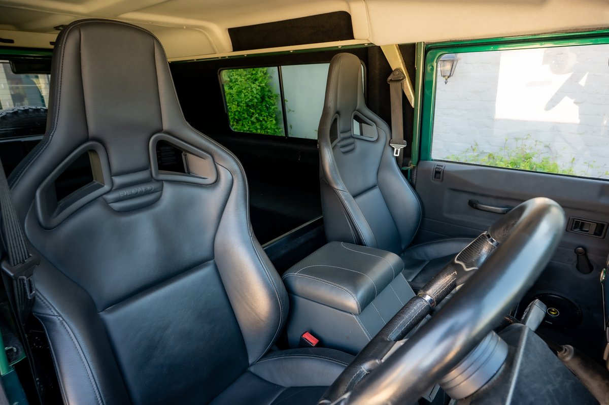 MK06BPY Green Twisted CSG Automotive Land Rover Specialists 3684