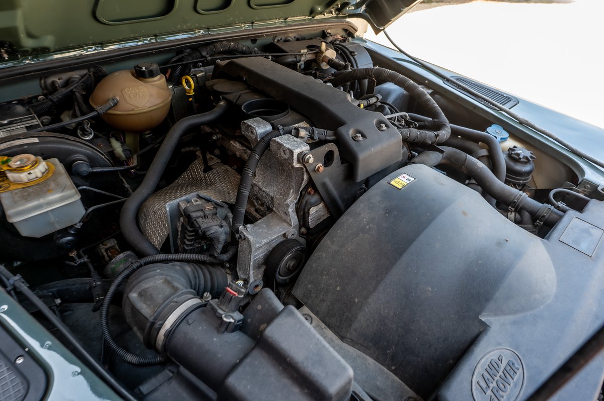 MV58GWF Kewsick Green Plough CSG Automotive Land Rover Specialists 4852