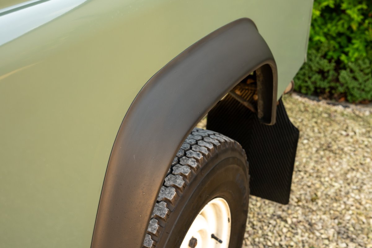 MV58GWF Kewsick Green Plough CSG Automotive Land Rover Specialists 9496