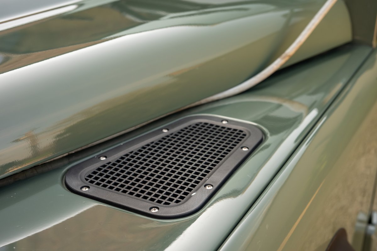 MV58GWF Kewsick Green Plough CSG Automotive Land Rover Specialists 9520