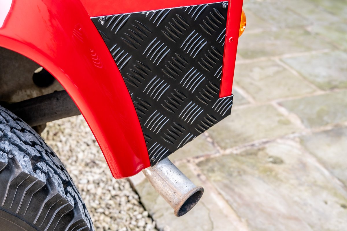 N567CJC Red CSG Automotive Land Rover Specialists 9928