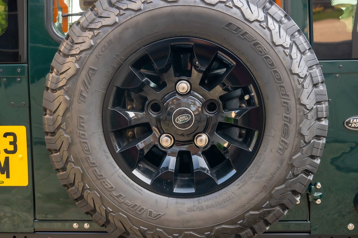 P423SUM CSG Automotive Land Rover Specialists 8317