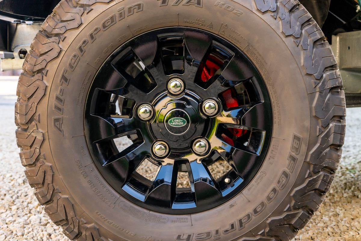 P423SUM CSG Automotive Land Rover Specialists 8372